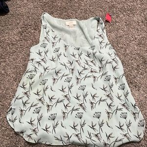 Loft women’s Mint Green sleeveless shell with print soft  great condition sizeXS
